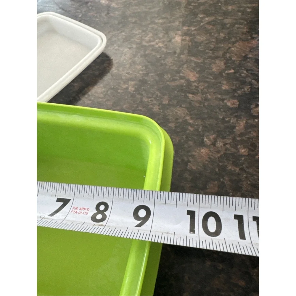Vintage TUPPERWARE 1254 FREEZE-N-SAVE Ice Cream Storage Container - Green - EUC